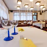 招待所 本森思佳维克酒店 *